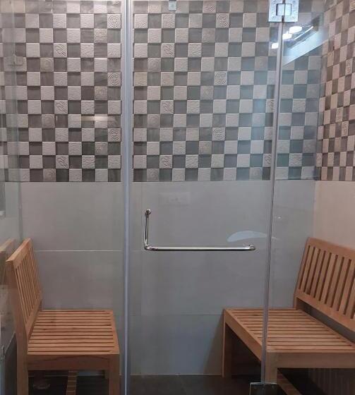 تختخواب و صبحانه Corbett Panorama Resort