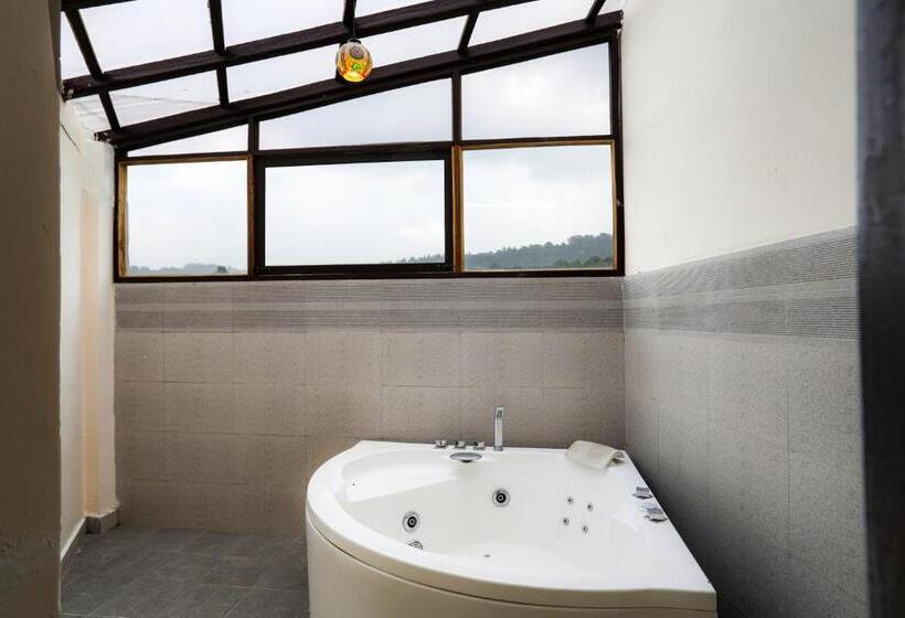 تختخواب و صبحانه Corbett Panorama Resort