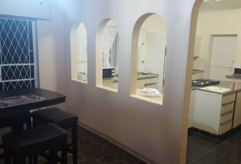 تختخواب و صبحانه Kismet