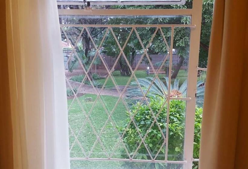 تختخواب و صبحانه Kismet