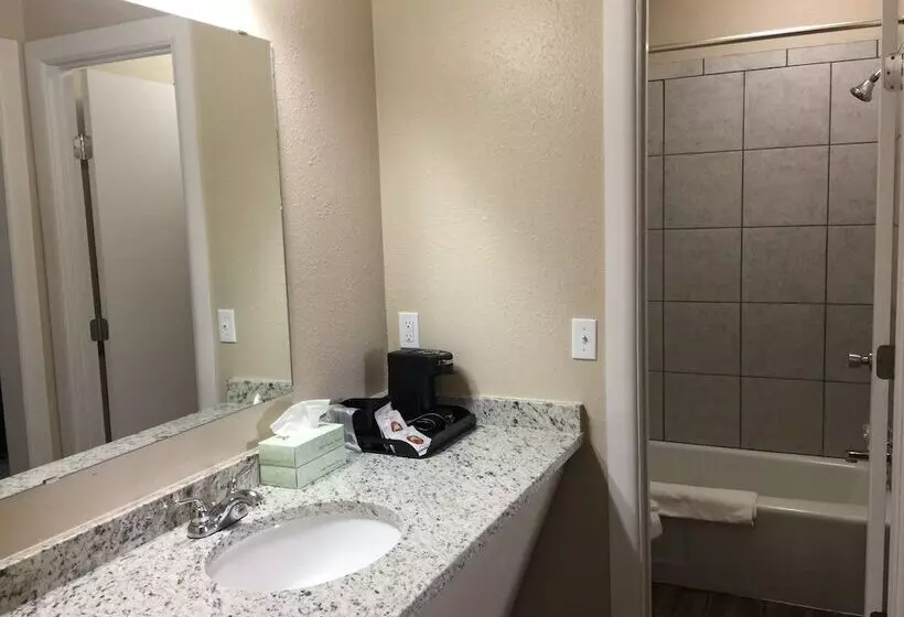 Downtown Motel Woodward