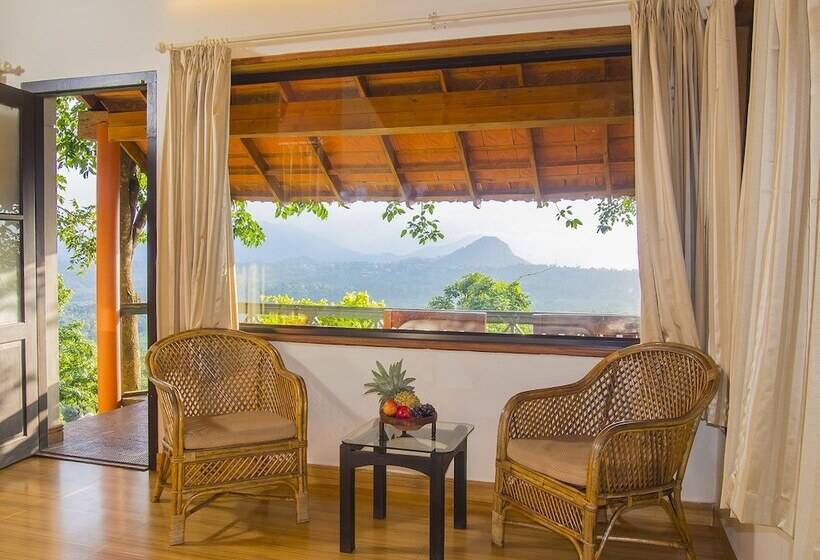 리조트 Edakkal Hermitage