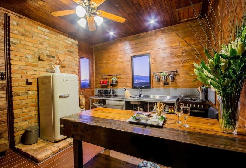 여관 Blaxland S Cottage