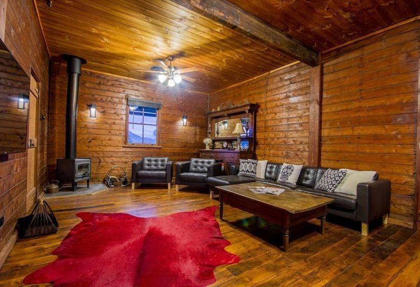 Хостел Blaxland S Cottage