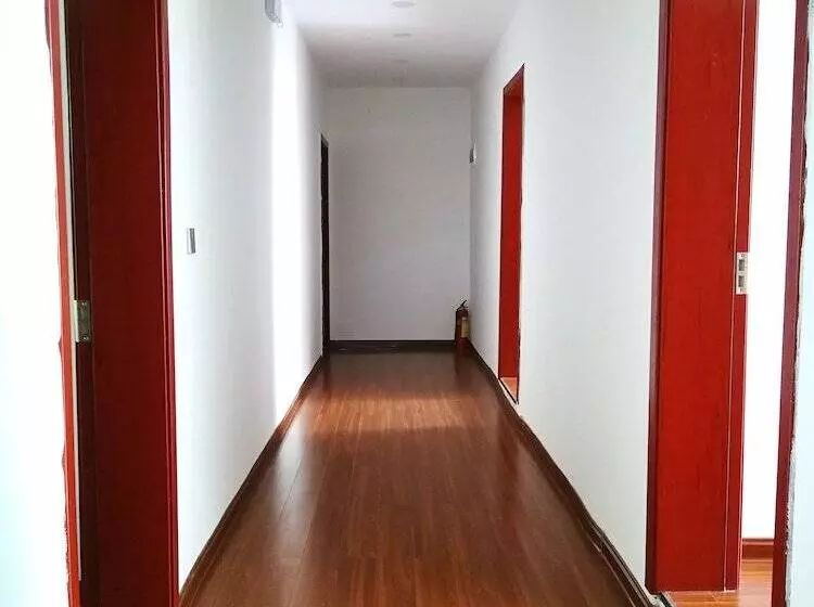 簡易ホテル Dong Jiang Hu Xiang Cun Da Wan Cai