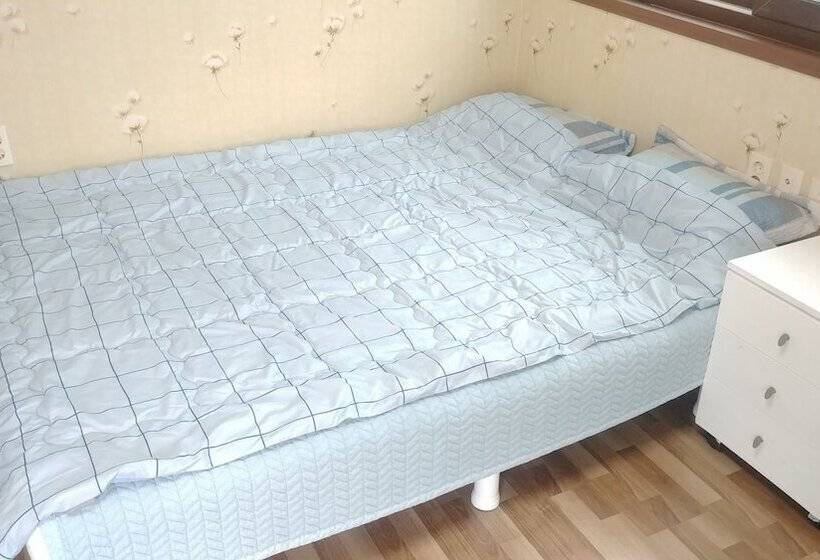 פונדק Geoje Sea Love Pension