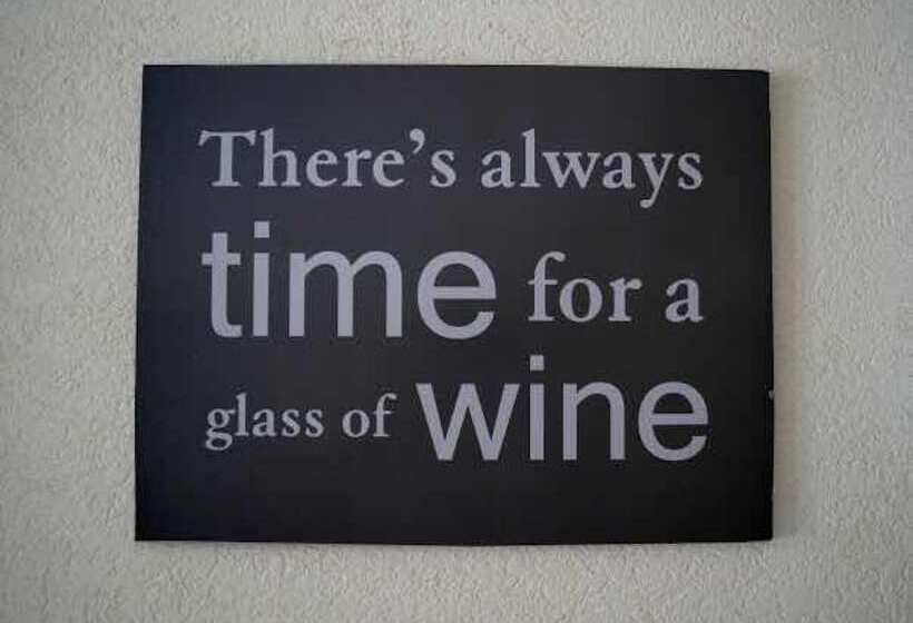 مسافرخانه Hidden Gem Barbados