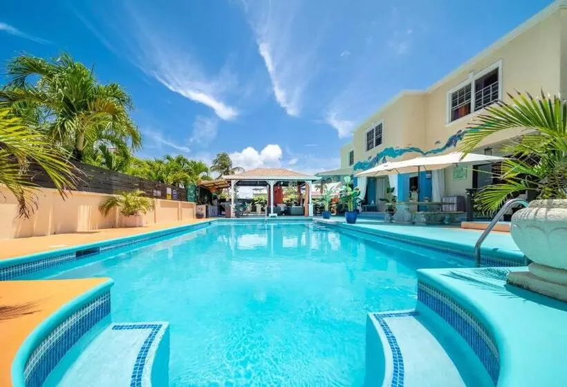 مسافرخانه Hidden Gem Barbados