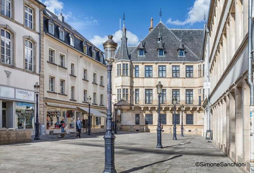 The Queen Luxury Apartments Villa Vinicia