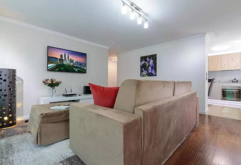 The Queen Luxury Apartments   Villa Vinicia
