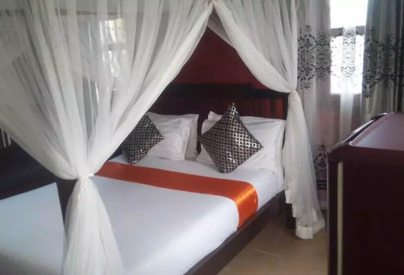 مسافرخانه Twiga Sanctuary Resort