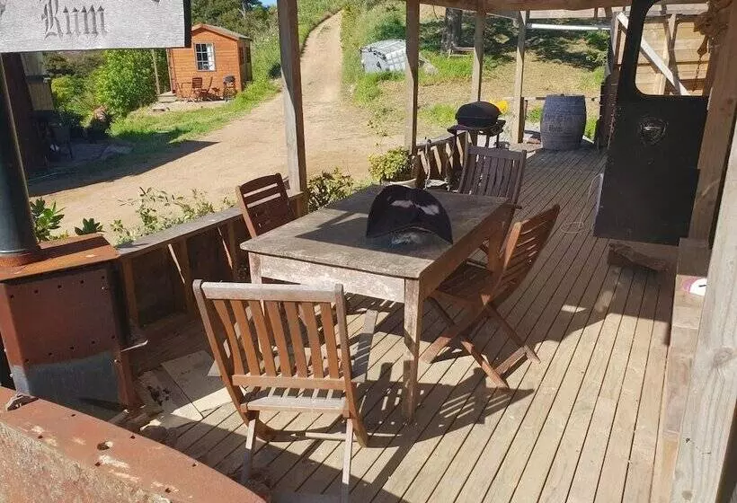 Hostelli Wild Days Accommodation