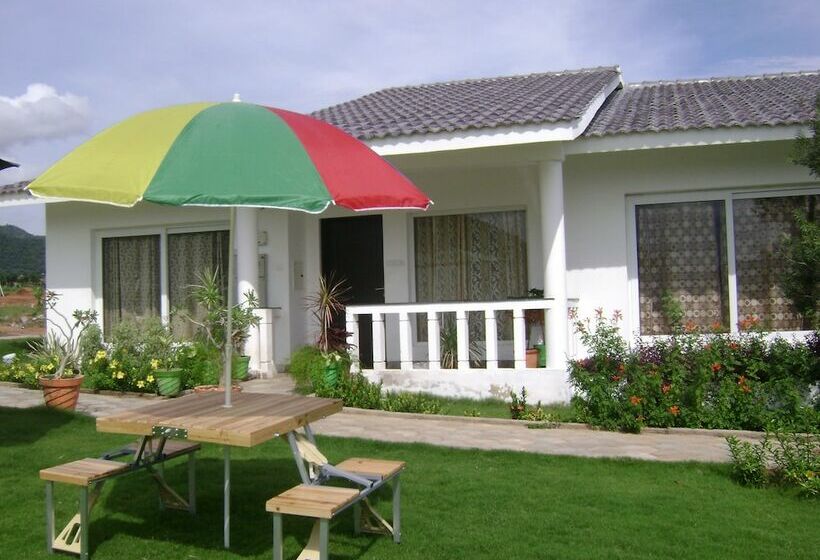 Hotel Bahri Beautiful Country