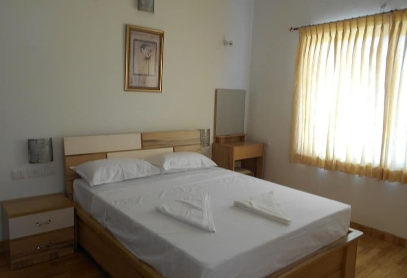 Hotel Bahri Beautiful Country