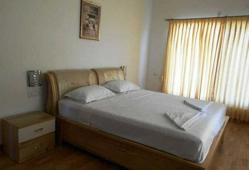 Hotel Bahri Beautiful Country