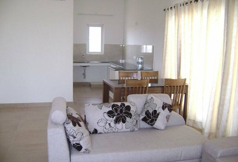 Hotel Bahri Beautiful Country