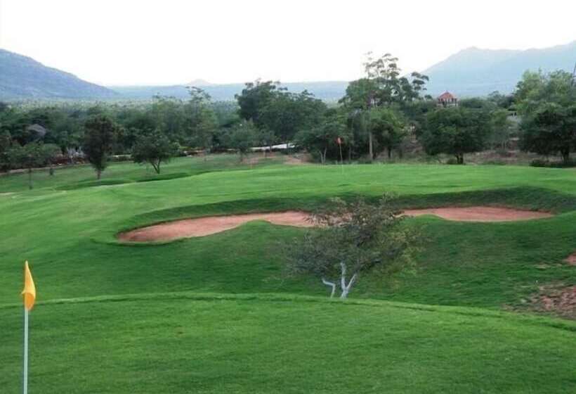 Hotel Bahri Beautiful Country