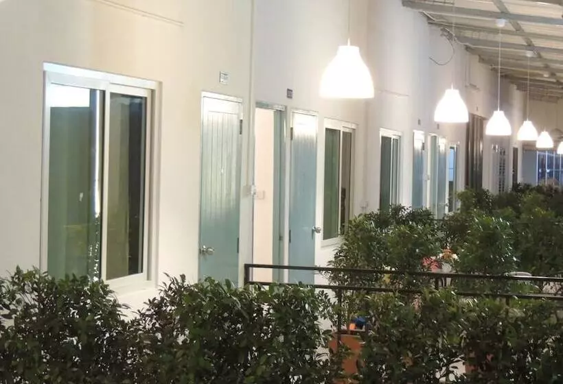 هتل Blue Moon Samed