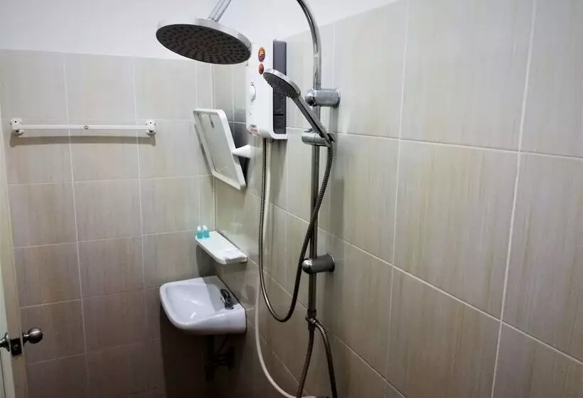 هتل Blue Moon Samed