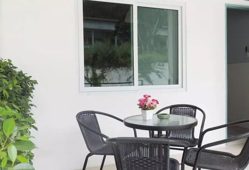 هتل Blue Moon Samed