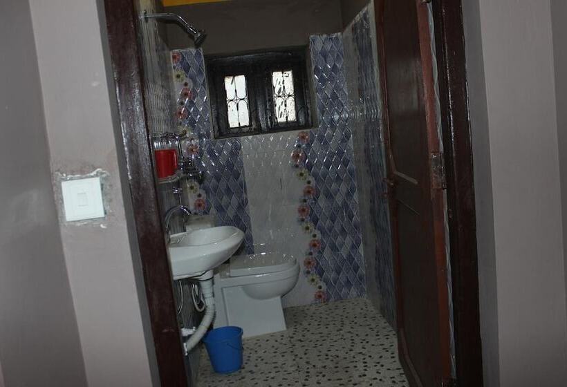 هتل Buddha Shanti Lodge Backpackers Paradise