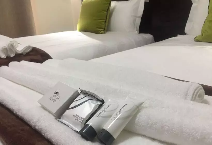 هتل Cycad Palm