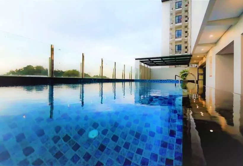 Hotel Fortunagrande Jember
