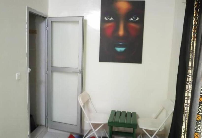 هتل Dakar International House