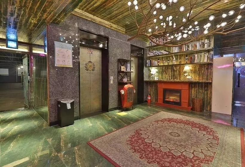 February Hotel Gimhae