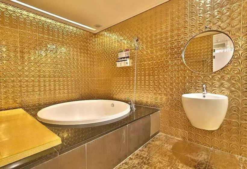February Hotel Gimhae