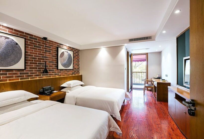 Floral Hotel Deqing Yingxi Riverside