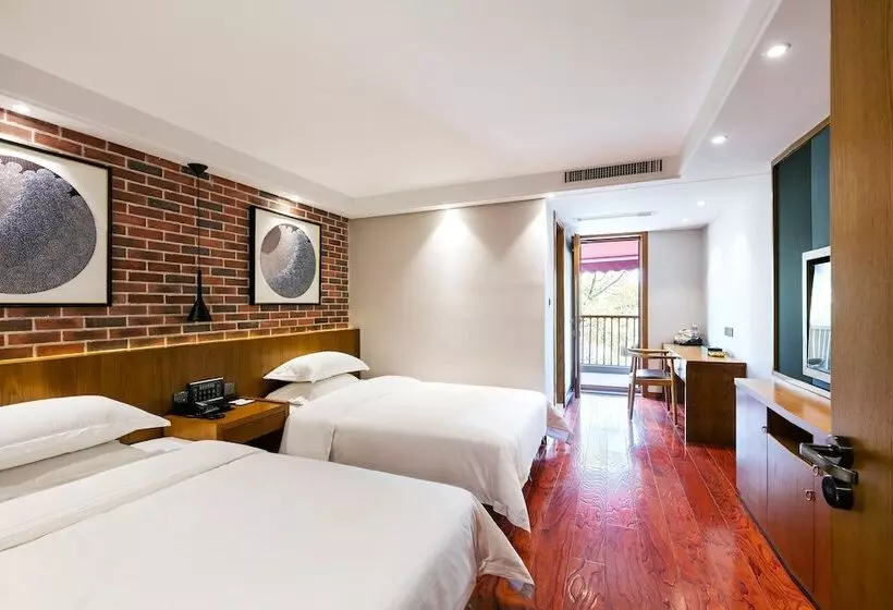 Floral Hotel Deqing Yingxi Riverside
