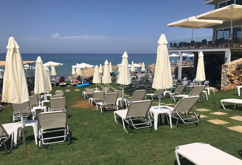 هتل Golden Coast Resort