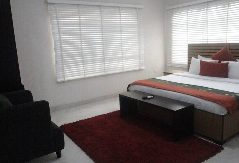 هتل Mitros Residences