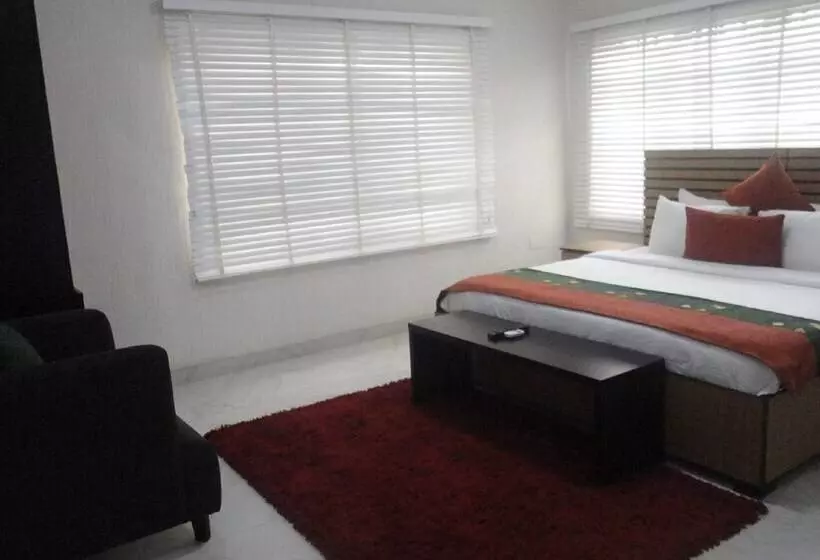 هتل Mitros Residences