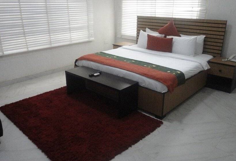 هتل Mitros Residences