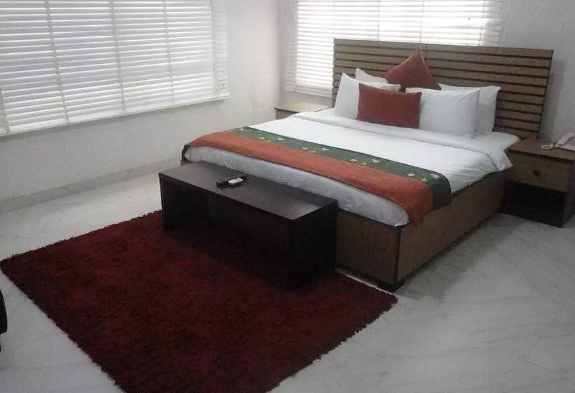 هتل Mitros Residences