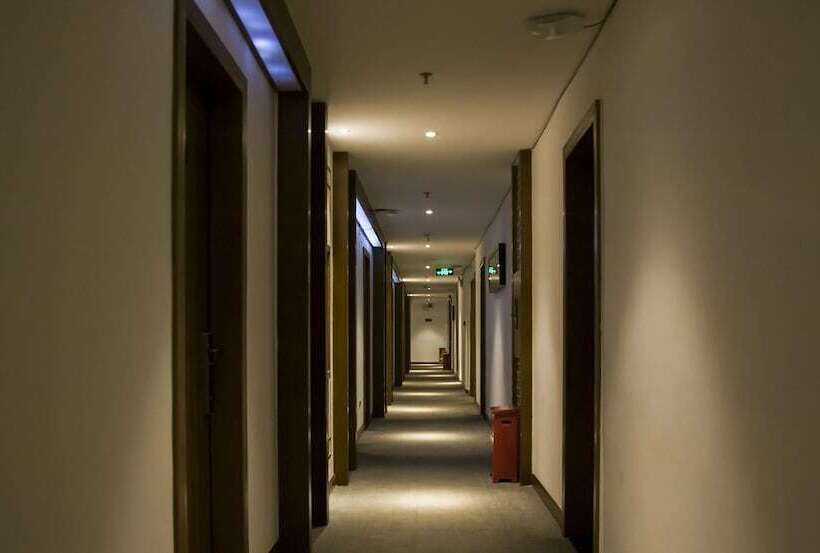 Hotel Qjia West Street