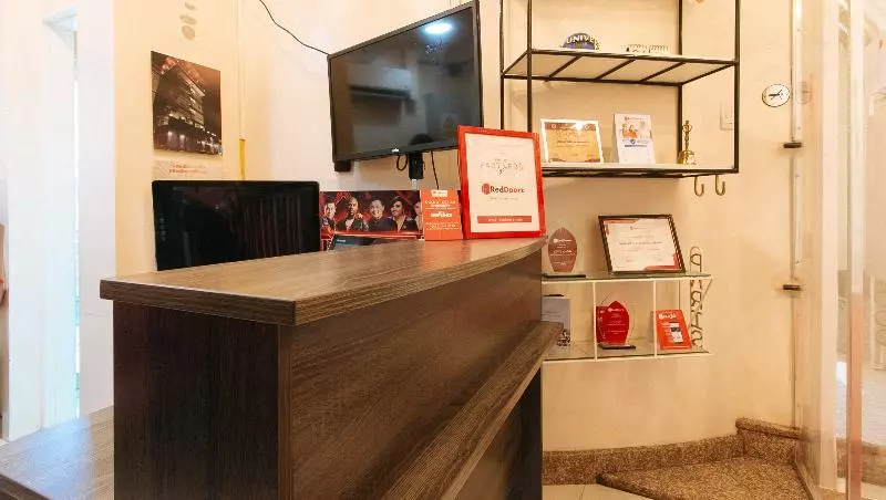 ホテル Reddoorz Near Arca South Taguig