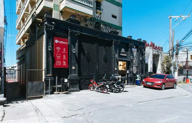 ホテル Reddoorz Near Arca South Taguig