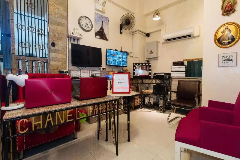 ホテル Reddoorz Near Arca South Taguig