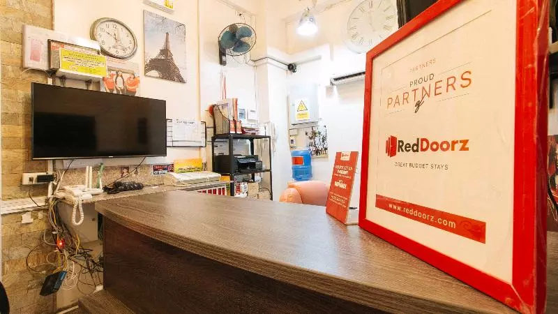 ホテル Reddoorz Near Arca South Taguig