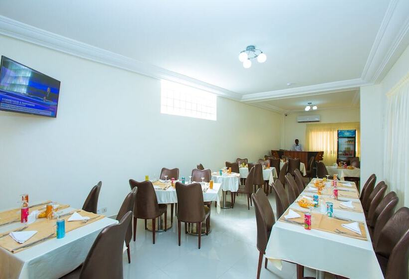 هتل Residence Feto Iii