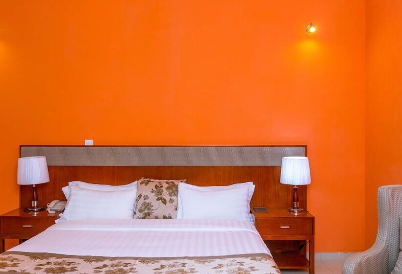 هتل Residence Feto Iii