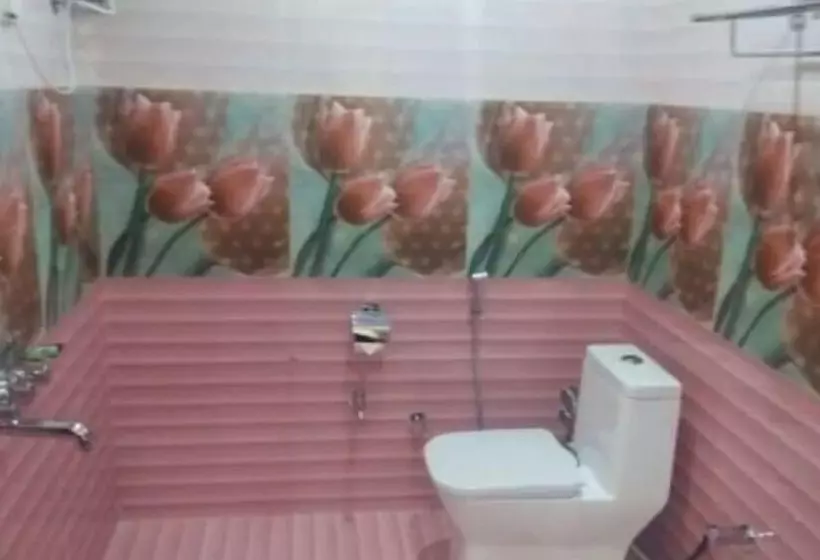 Hotelli Sky Blue And Restaurant