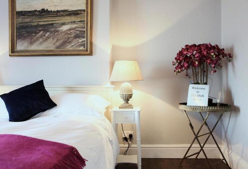 호텔 The Dark Horse Pub