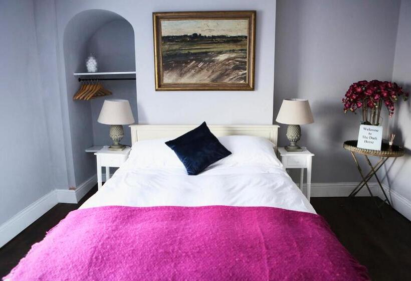 호텔 The Dark Horse Pub