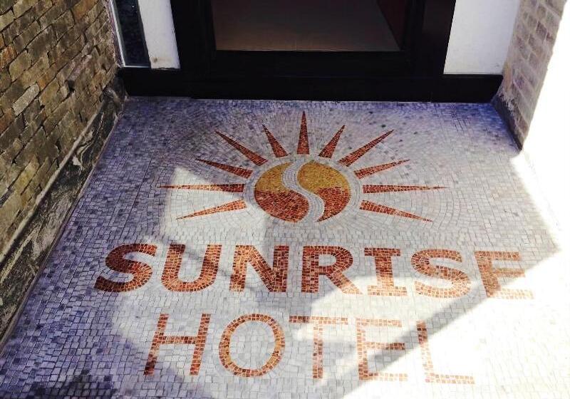 Sunrise Hotel çameria