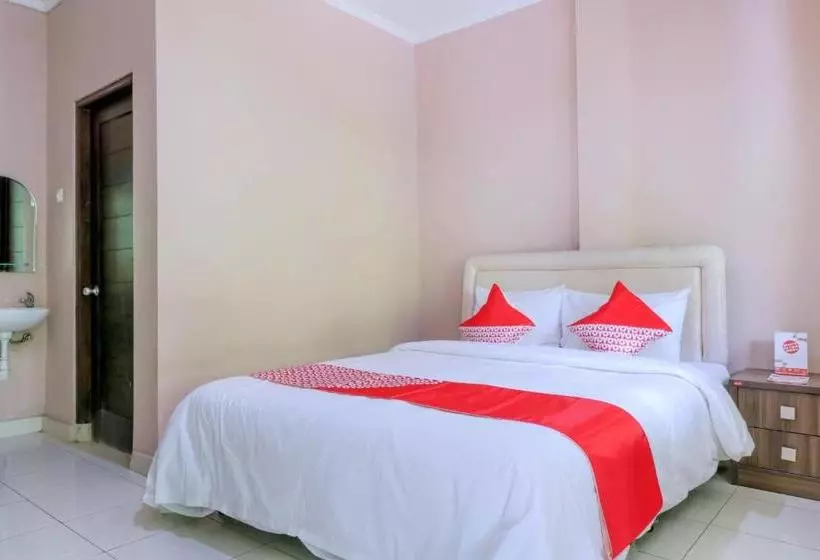 تختخواب و صبحانه Purnama House Tuban