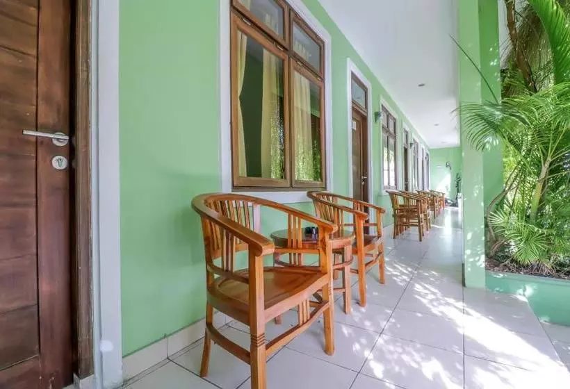 تختخواب و صبحانه Purnama House Tuban